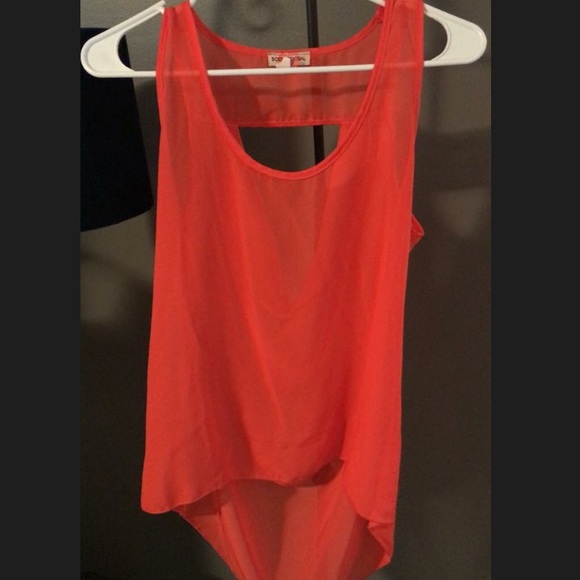 Clothes - Picture 2 of 8